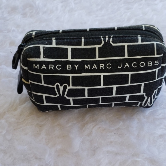 Marc Jacobs Handbags - Marc Jacobs